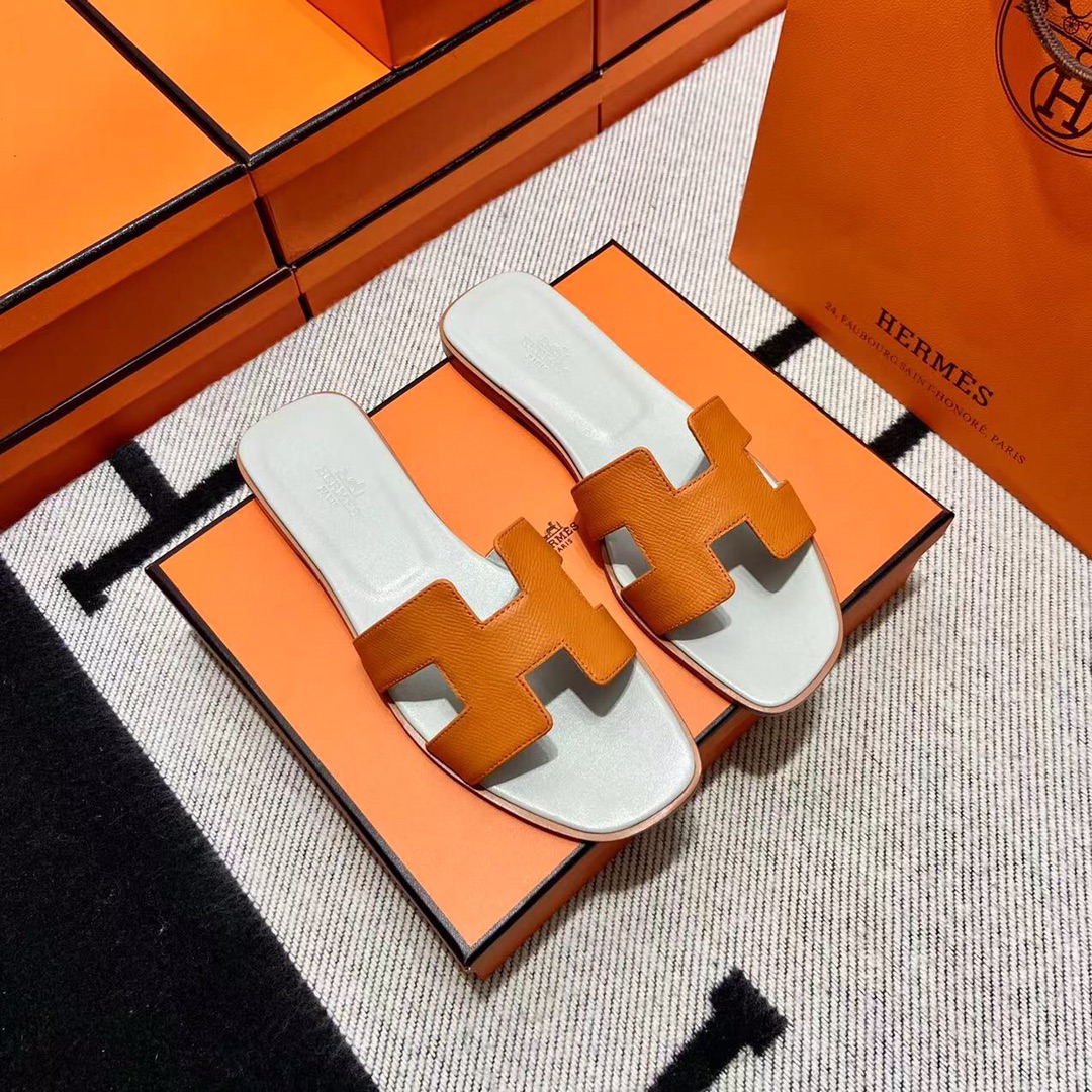 에르메스 올수공 오란 슬리퍼 샌들 앱송 132